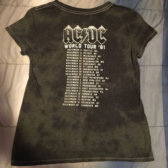 AC/DC World Tour 1981 Throwback T-shirt - Picture 2 of 5